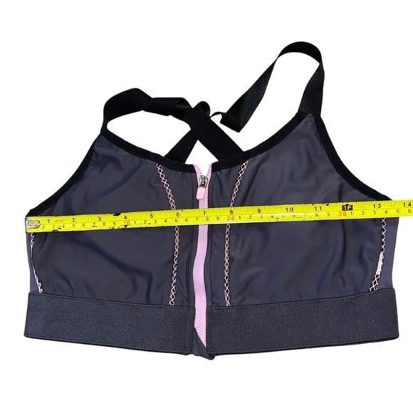 Fabletics Zoe High Support Sports Bra Gray Pink Women’s M Workout CrossFit Run - Picture 10 of 12